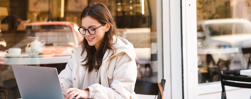 girl using laptop